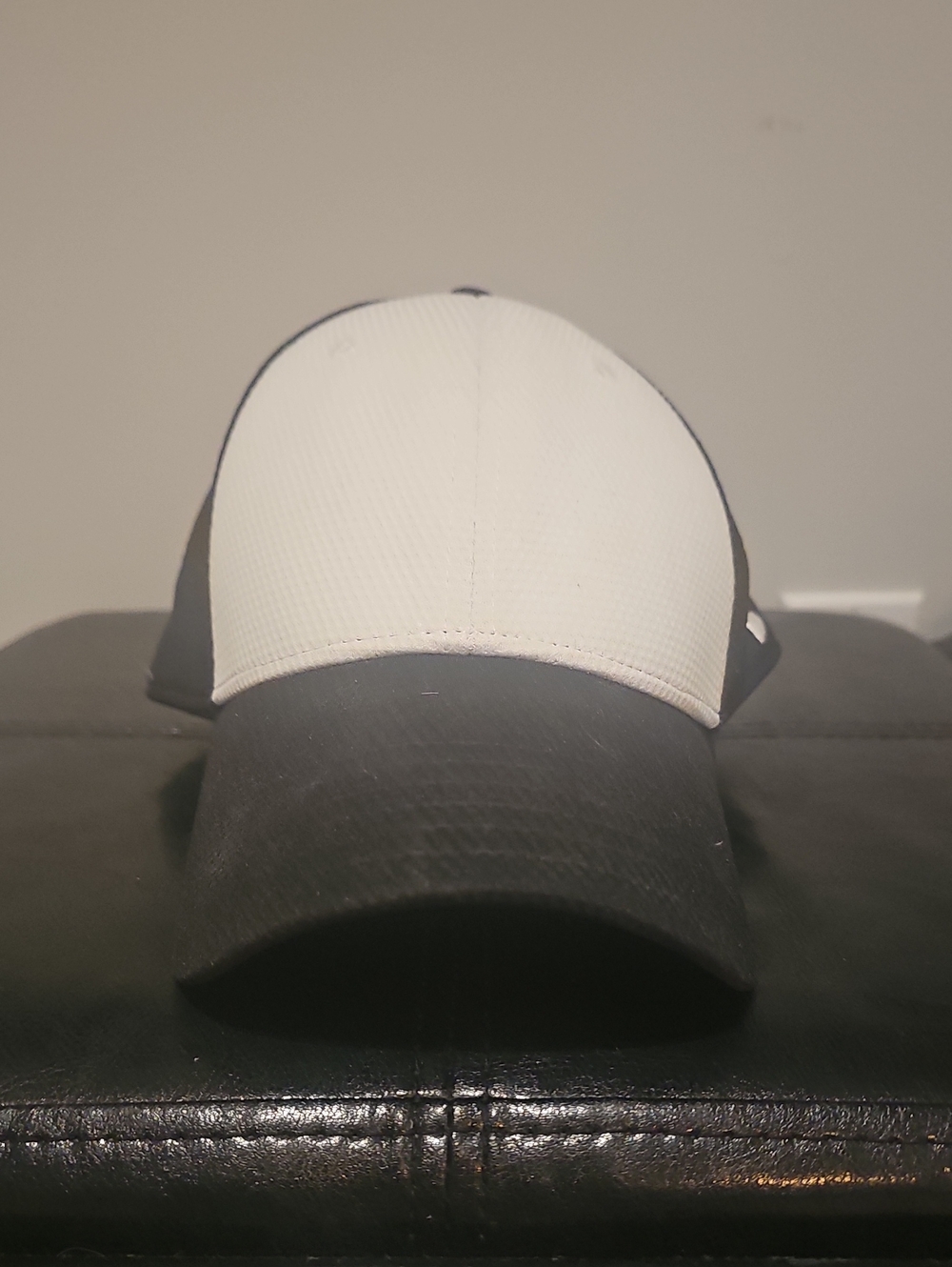 Under Armour Two-Tone Black and White FITTED Hat /XL